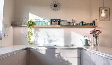 Jak naplánovat úložné prostory v kuchyni, aby fungovaly roky