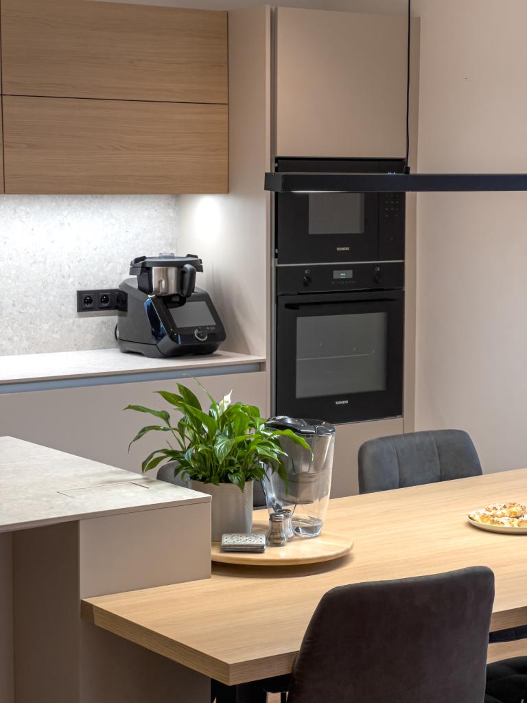 10 m&yacute;tů o kuchyňsk&yacute;ch spotřebič&iacute;ch, kter&eacute; v&aacute;s stoj&iacute; pen&iacute;ze